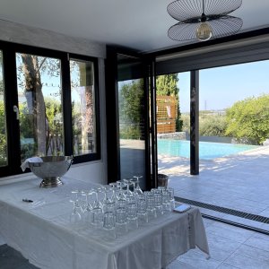 Photo 4 - Terrasse et jardin provençale avec piscine et cuisine professionnelle - Réception