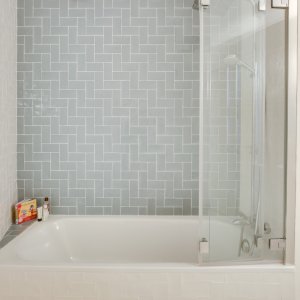 Photo 24 - Appartement design et spacieux à deux pas de Montmartre - Salle de bain ‘enfants’ 