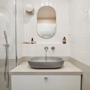 Photo 9 - Appartement lumineux et design dans le 18e - Salle de bains ouverte sur la chambre 