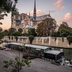 Photo 0 - Péniche avec vue sur Notre-Dame de Paris (Salle de réception) - Péniche La Nouvelle Seine