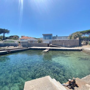 Photo 0 - Villa d'architecte, pieds dans l'eau avec port privé et accès privé plage - Villa