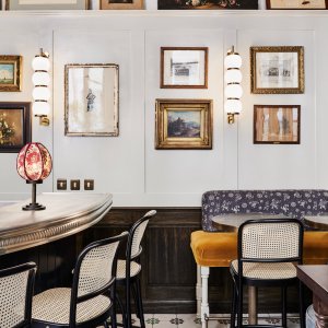 Photo 1 - Un bar à vins dans un hôtel particulier du XVIIIe siècle - 