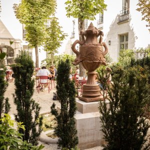 Photo 2 - Lieu d'exception Place des Vosges - fontaine
