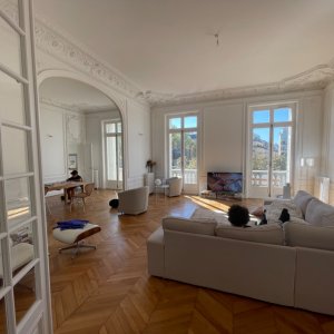 Photo 3 - Hausmanian living room in the 17th arrondissement - 