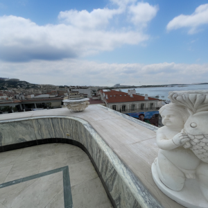 Photo 2 - Private rooftop Duplex for 80 guests - Front View of the Palace - Toit