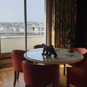 Photo 10 - Superbe appartement avec 3 chambres et vue panoramique - Tour Eiffel et Sacré-Coeur - Salle à manger