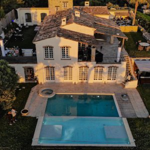 Photo 11 - Grande villa avec magnifique vue sur Cannes et St Tropez - Vue aérienne depuis la double terrasse côté piscine