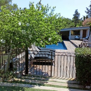 Photo 3 - Domaine en pleine garrigue aux portes de Montpellier - Vu piscine et pool house