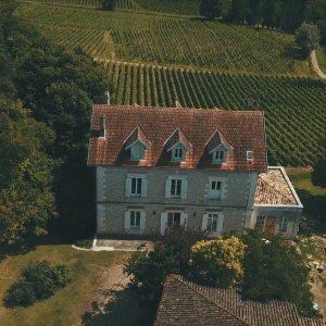 Photo 1 - Gironde stone house in the heart of a hilly vineyard - Le domaine