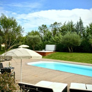 Photo 1 - 400 m² of terrace around a swimming pool in a 4000 m² garden  - jardin paysager, sans vis a vis, possibilité de mettre des tentes autour de la piscine, table traiteur, buffet...