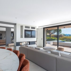 Photo 22 - Villa d’exception & Spa de  360 m² à 100 mètres de la plage    - Salon intérieur 