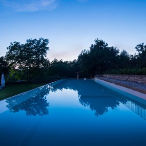 Photo 4 - An enchanting setting, an unforgettable event - Grande piscine 18x5m la nuit