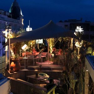 Photo 14 - Funky rooftop overlooking the Croisette - 