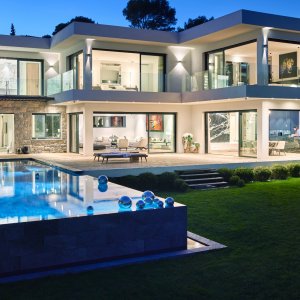 Photo 4 - Luxury Modern home  - 
