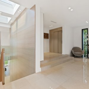 Photo 37 - Luxury Modern home  - 