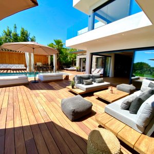 Photo 52 - Luxury Modern home  - 