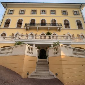Photo 2 - Palace Confidentiel à Villefranche-sur-Mer  - 11 chambres Guest avec leur SDB spacieuse + logement pour le staff 