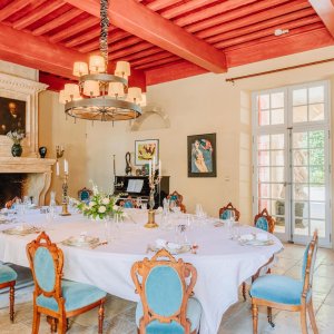 Photo 10 - Exclusive 17th Century Chateau in Provence - Salle  du Marquis - seats max 18 guests
