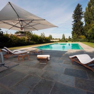 Photo 8 - Villa historique avec piscine. - piscina con solarium