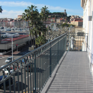 Photo 1 - Artists Apartment with views of the Port and the Palais - 