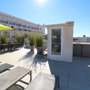 Photo 2 - Dernier étage 100 m² de terrasse sur un 3 chambres au centre de Cannes - Terrasse au dernier étage