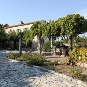 Photo 1 - Villa tropézienne et petit vignoble - 